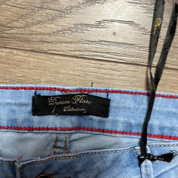 New jeans. Denim flavour - Picture 2 of 4